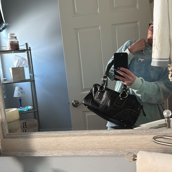 Coach Black Large Leather Handbag - Picture 5 of 6